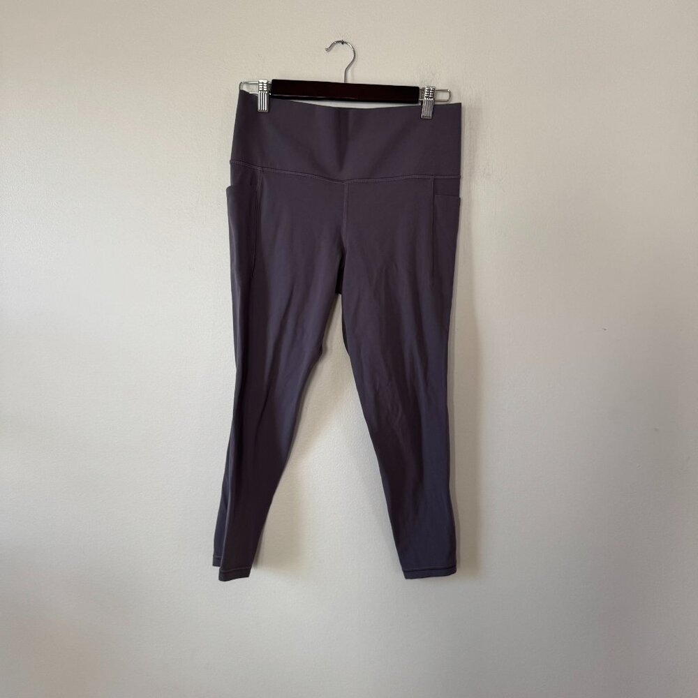 Athleta Salutation Stash 7/8 Tight in purple